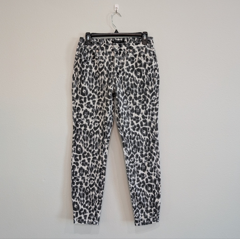 Boston Proper Snow Leopard Print Jeans Size 30 - Picture 2 of 10